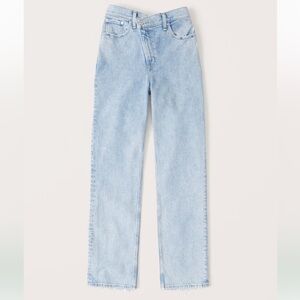 Ultra High Rise 90s Straight Jean